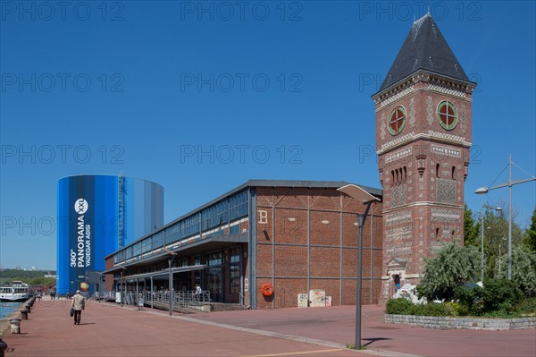 Rouen, Panorama XXL et anciens docks rehabilites