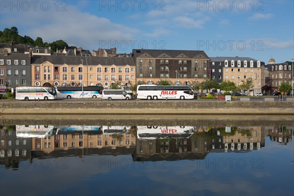 Honfleur, embarcadère des bateaux de croisière