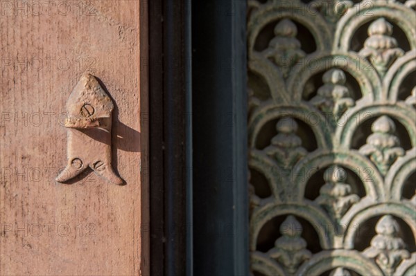 Honfleur, détail de porte d'entrée