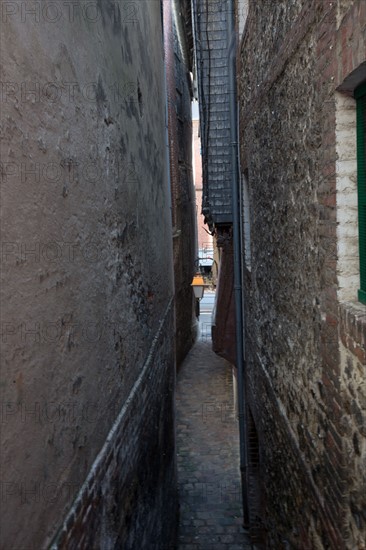 Honfleur, escalier entre deux maisons