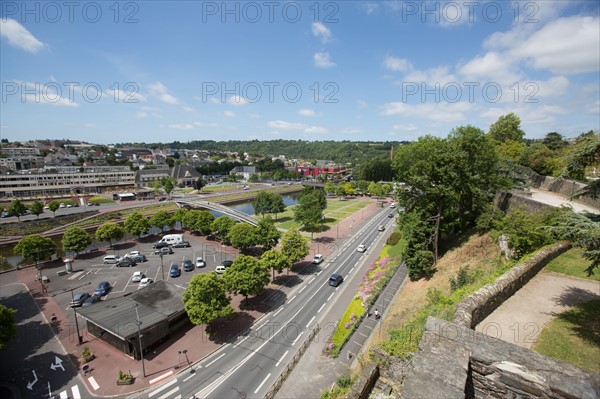 Saint-Lô, vue de la Vire depuis les remparts