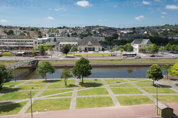 Saint-Lô, passerelle sur la Vire