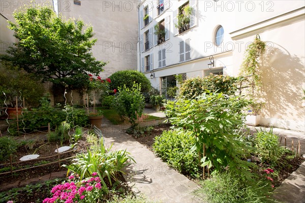 Cour de l'Atelier Elzevir, Paris