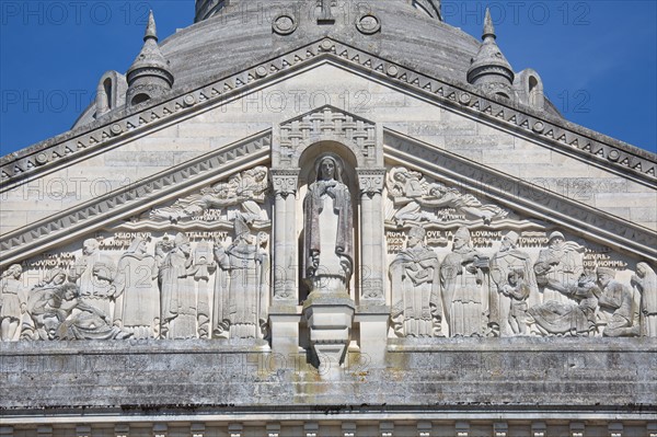 Basilique Sainte-Thérèse de Lisieux