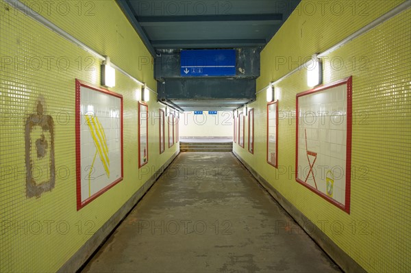 Lisieux, passage souterrain de la gare SNCF