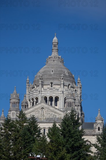 Basilique Sainte-Thérèse de Lisieux