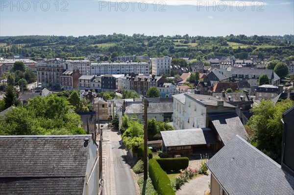 Ville de Lisieux vue depuis la basilique Sainte-Thérèse