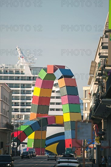 Le Havre, Catène de containers, œuvre de Vincent Ganivet