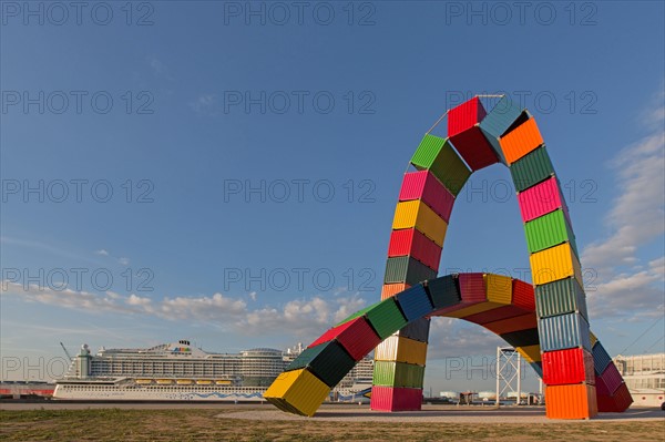 Le Havre, Catène de conteneurs, œuvre de Vincent Ganivet