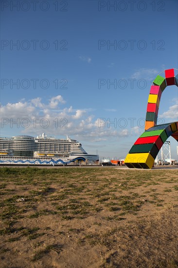 Le Havre, Catène de containers, œuvre de Vincent Ganivet