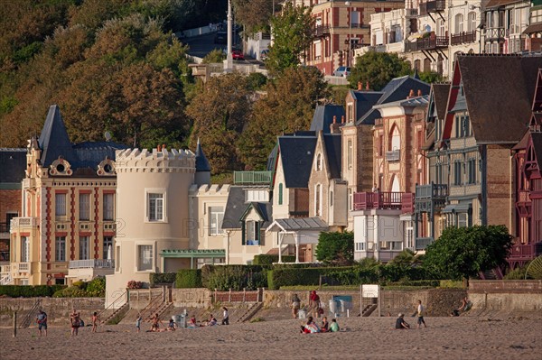 Trouville sur Mer, villas du front de mer