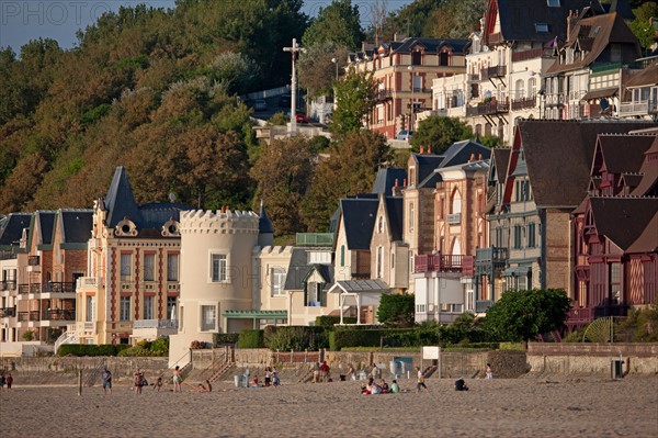 Trouville sur Mer, villas du front de mer