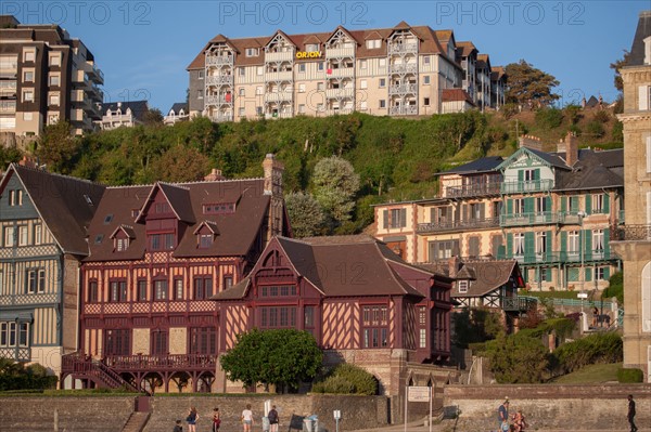 Trouville sur Mer, villas du front de mer