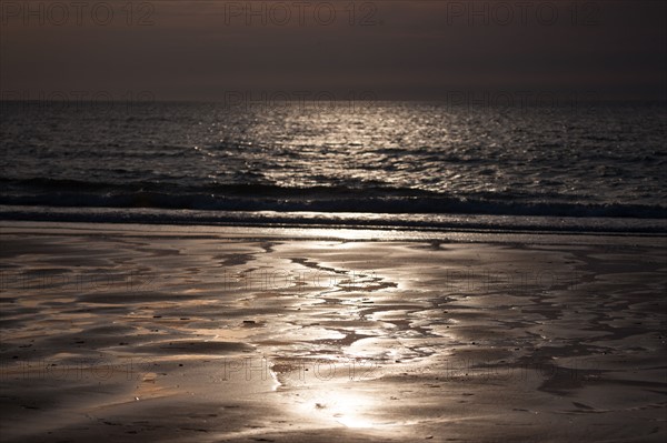 Trouville sur Mer, la plage au soleil couchant