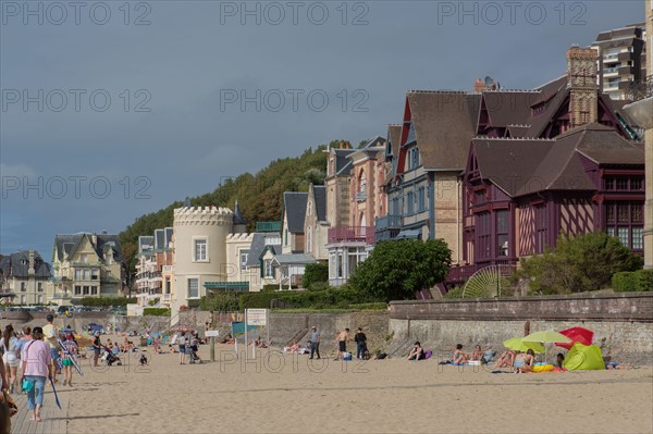 Trouville sur Mer, villas du front de mer