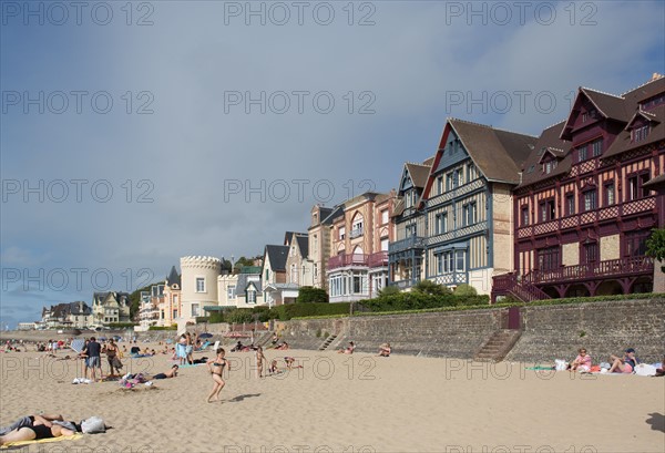 Trouville sur Mer, villas du front de mer