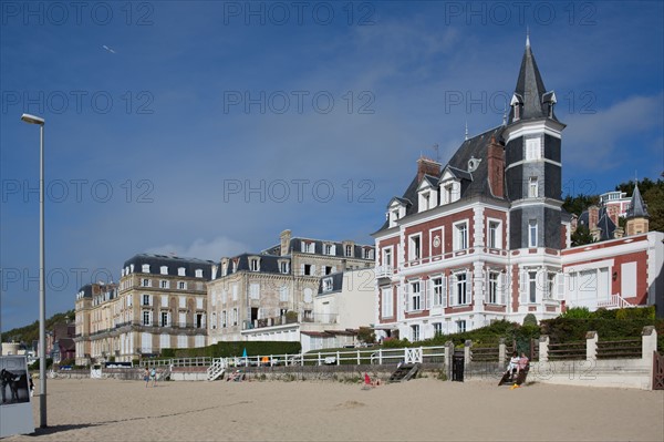 Trouville sur Mer, villas du front de mer