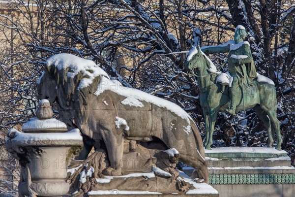 Paris under the snow, February 2018