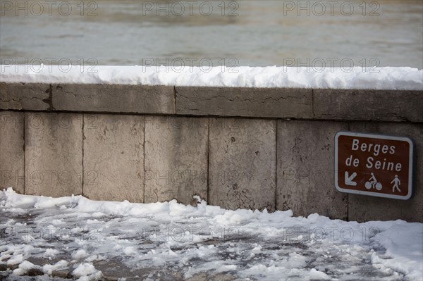 Paris under the snow, February 2018