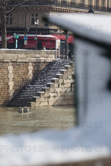 Paris under the snow, February 2018