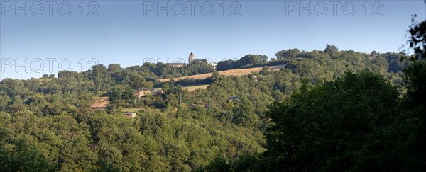 Parc des Grands Causses, Brousse-le-Château et église de Connac