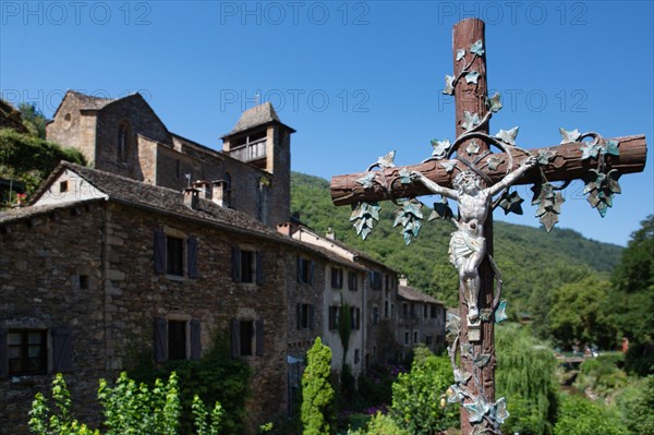 Parc des Grands Causses, Brousse-le-Château, calvaire