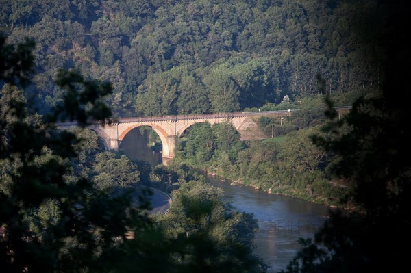 Parc des Grands Causses, pont de Connac