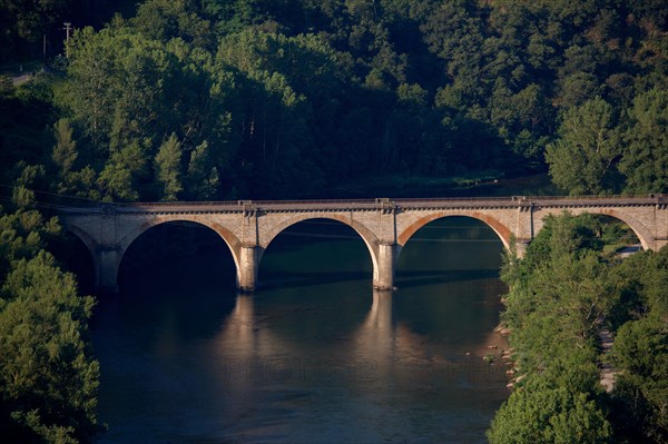 Parc des Grands Causses, pont de Connac