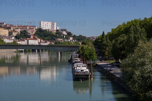 Lyon, depuis la Passerelle du Collège, le Rhône