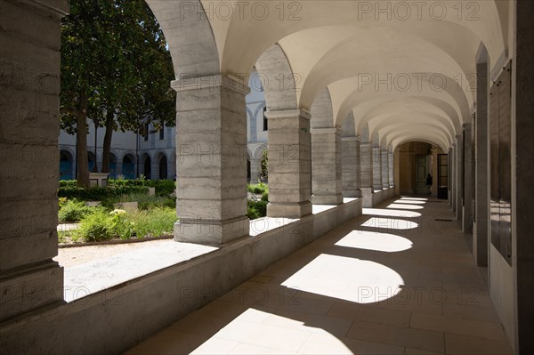 Lyon, Hôtel Dieu rénové en juillet 2018