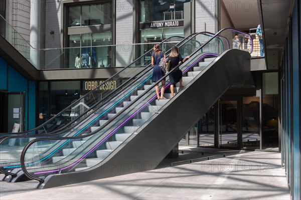 Lyon, Hotel Dieu renovated in July 2018, shopping center