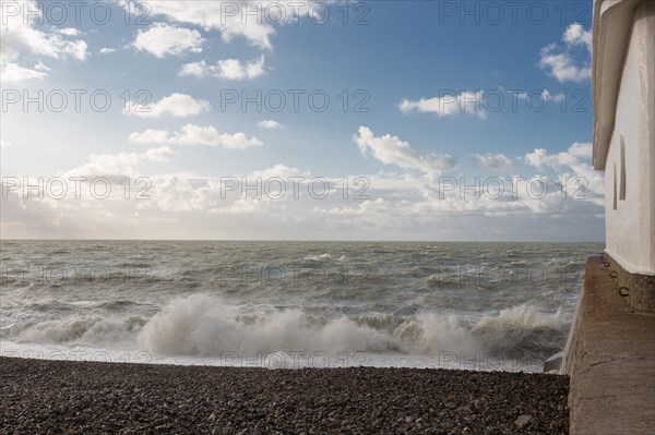 Dieppe, tempête sur la plage