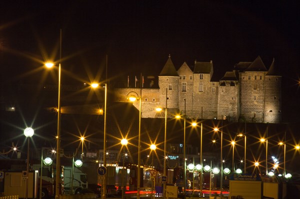 Dieppe, château de nuit