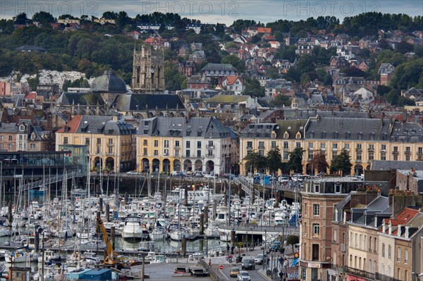 Dieppe, port et quais depuis les hauteurs du Pollet