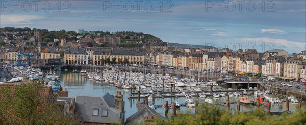 Dieppe, port et quais depuis les hauteurs du Pollet