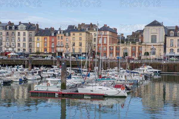 Dieppe, port depuis le Quai du Carénage