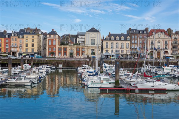 Dieppe, port depuis le Quai du Carénage