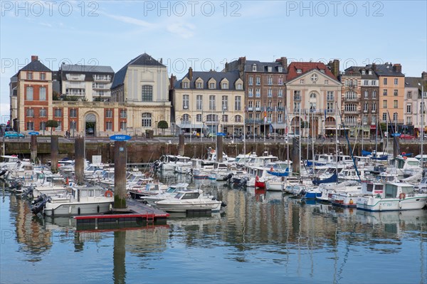 Dieppe, port depuis le Quai du Carénage