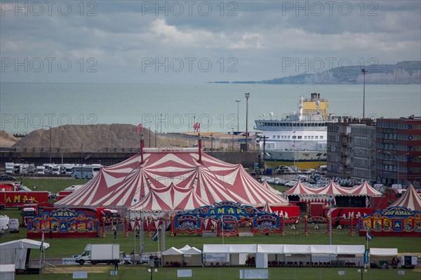 Dieppe, chapiteau du Cirque Amar,