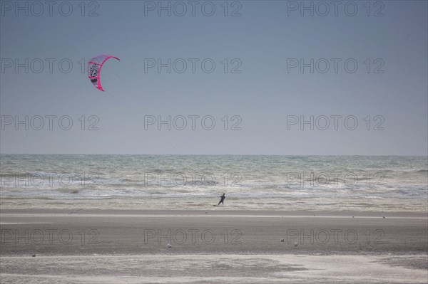 Le Touquet Paris Plage, kite surf sur la plage