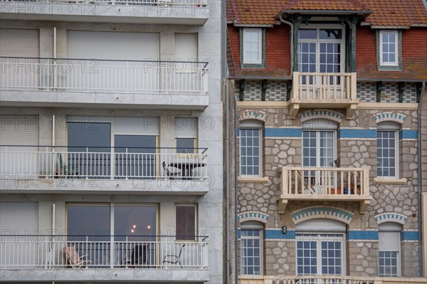 Le Touquet Paris Plage, diversité stylistique des deux façades du front de mer