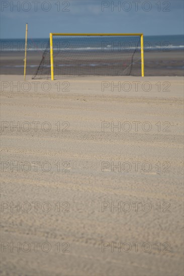 Le Touquet Paris Plage, yellow football goals