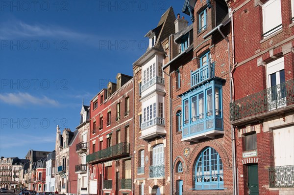 Mers les Bains, detail of coloured facades