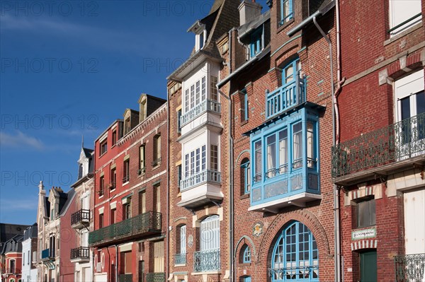 Mers les Bains, detail of coloured facades