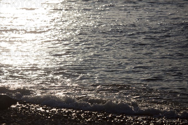 Mers les Bains, detail of the sea on the pebbles