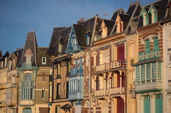 Mers les Bains, seafront