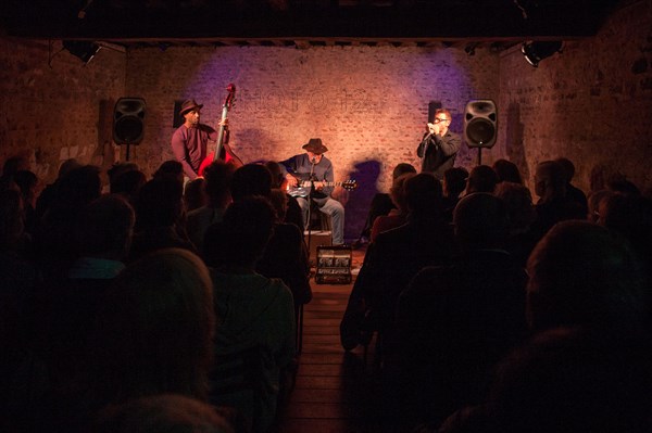 Longueville sur Scie, salle de spectacle