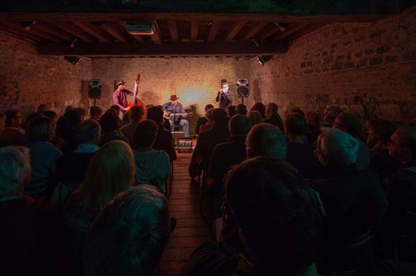 Longueville sur Scie, salle de spectacle