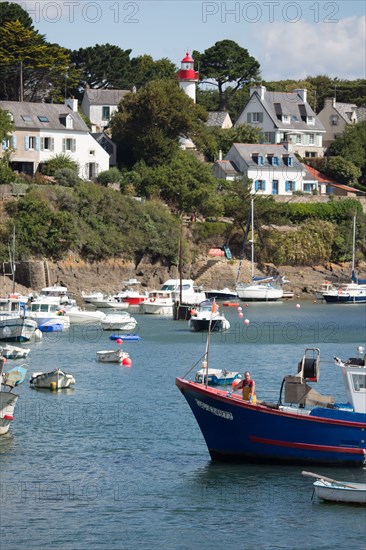 Clohars Carnoët, ria et port de Doëlan, bateaux de pêche