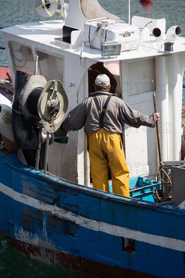 Clohars Carnoët, ria et port de Doëlan, bateau de pêche